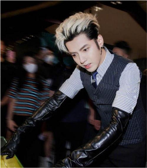 娱乐圈吃瓜爆料许凯视频,娱乐圈幕后真相大揭秘